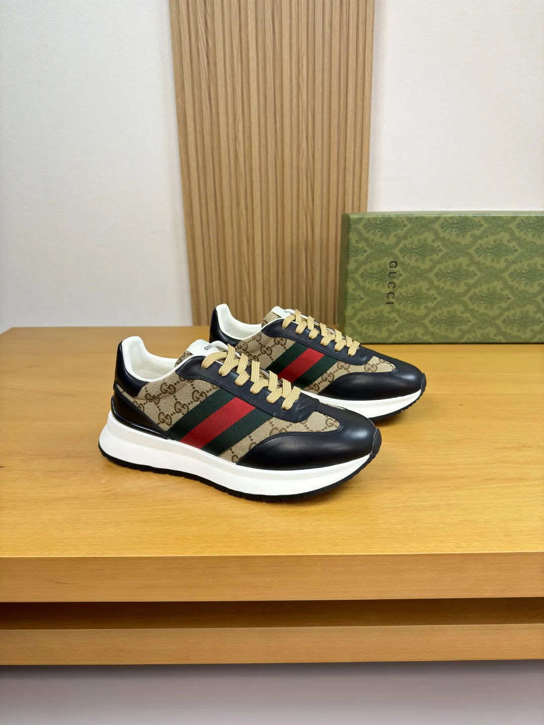 Gucci Sneakers