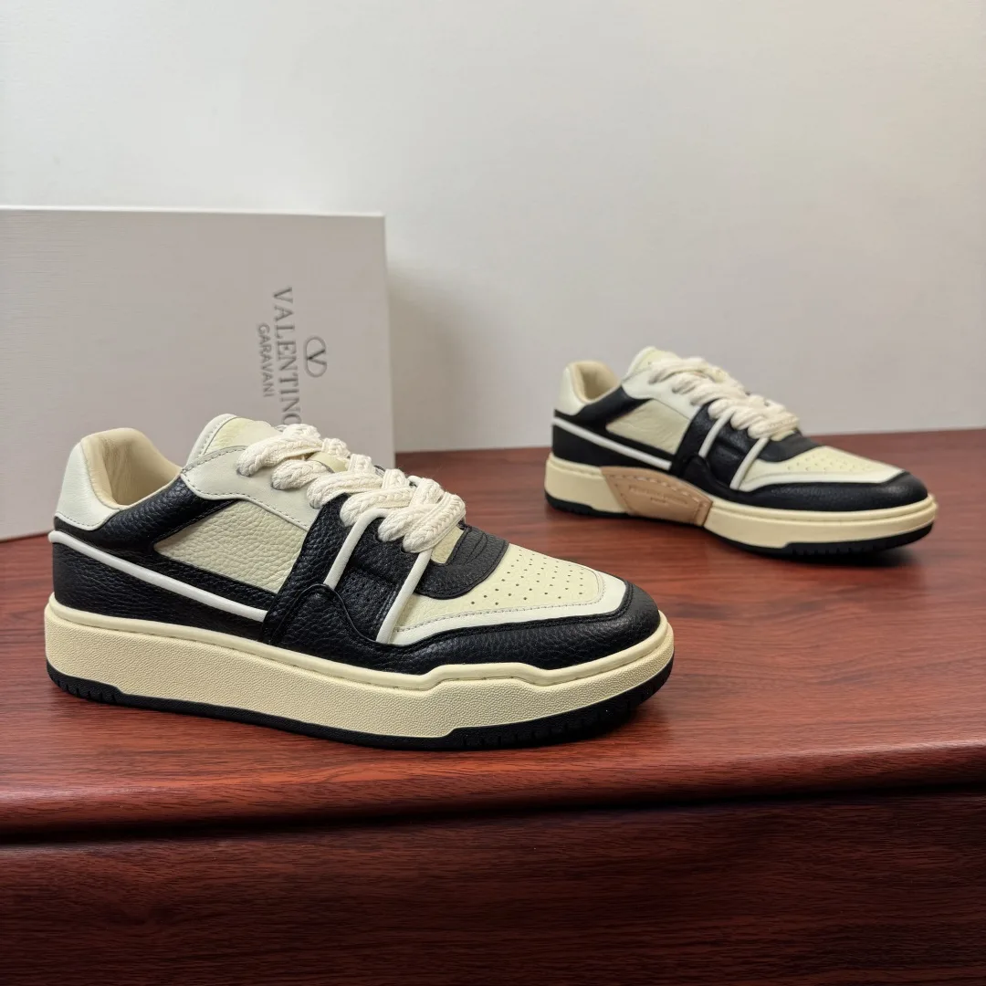 Valentino Sneakers