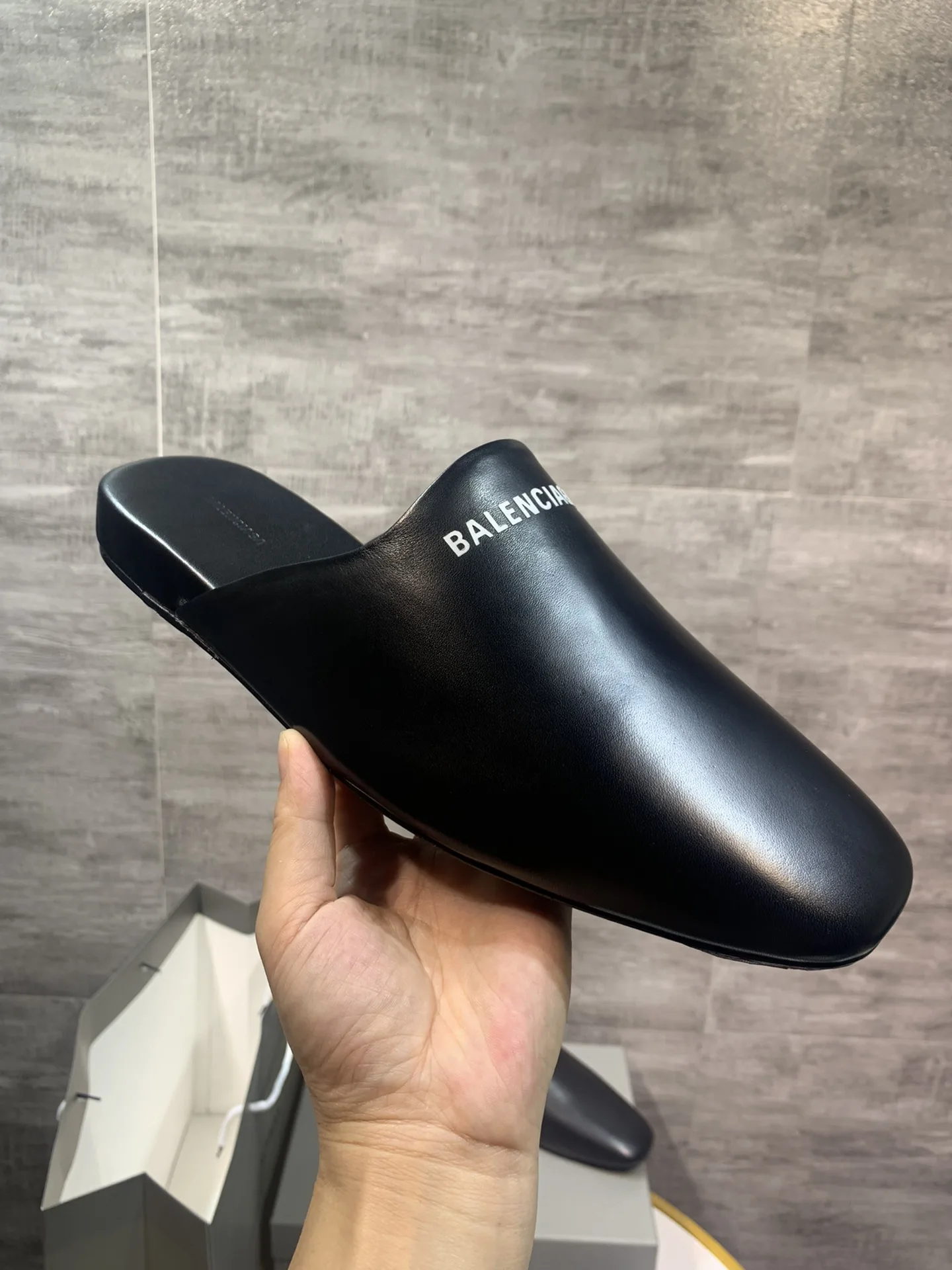 Balenciaga Slippers