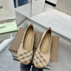Burberry Flat Shoes