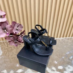 Saint Laurent High Heel