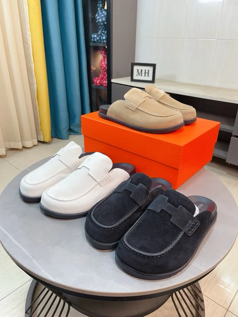Hermès Slippers