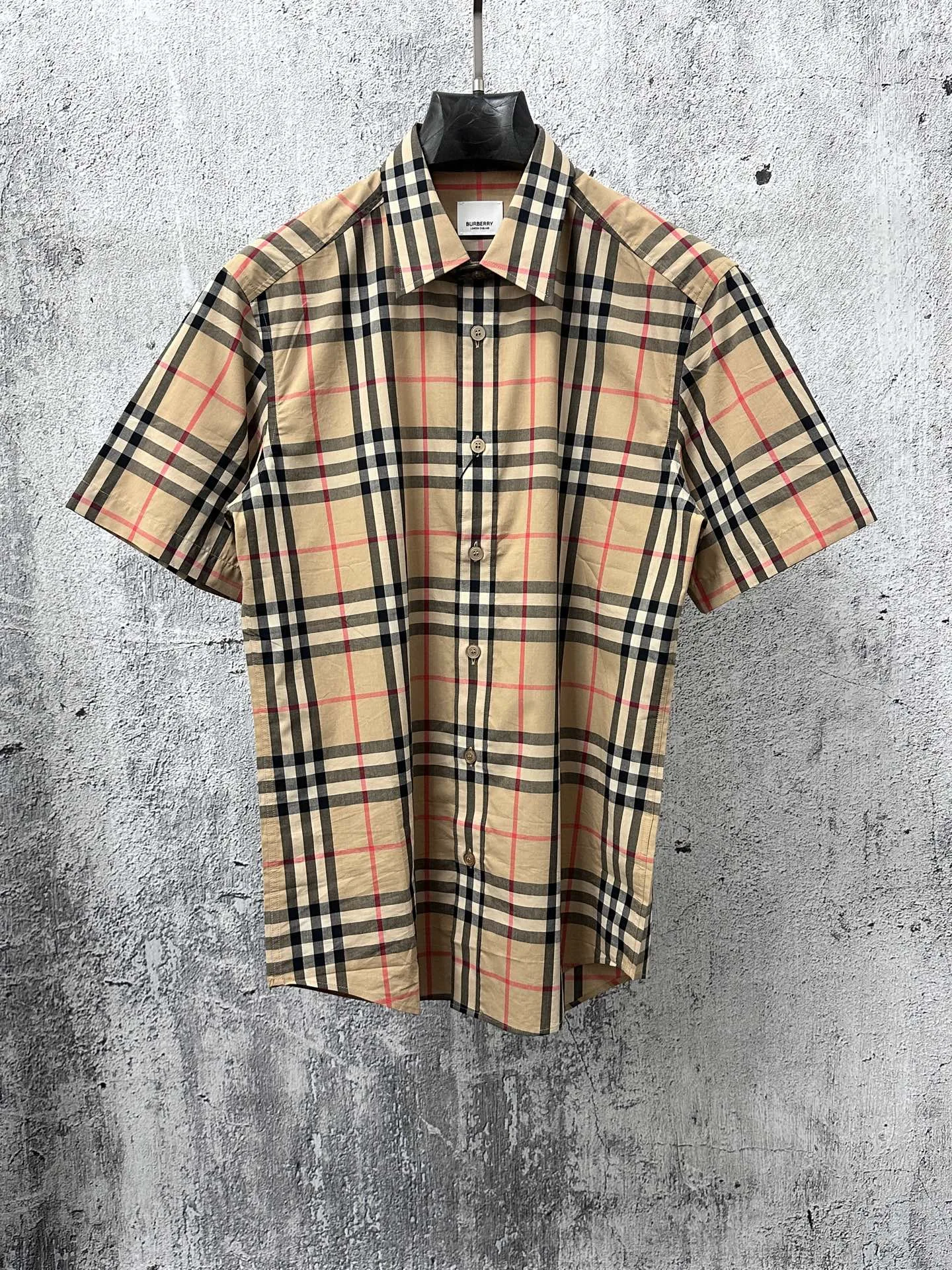 Burberry Short Sleeves