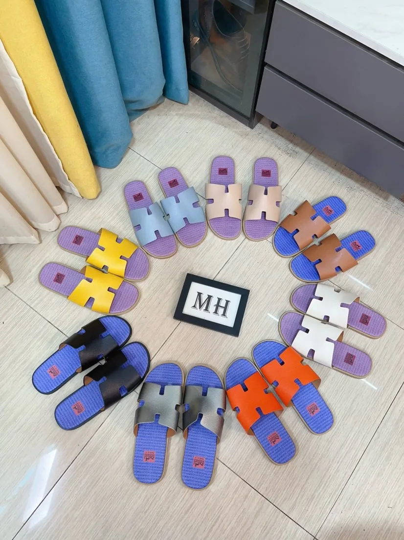 Hermès Slippers