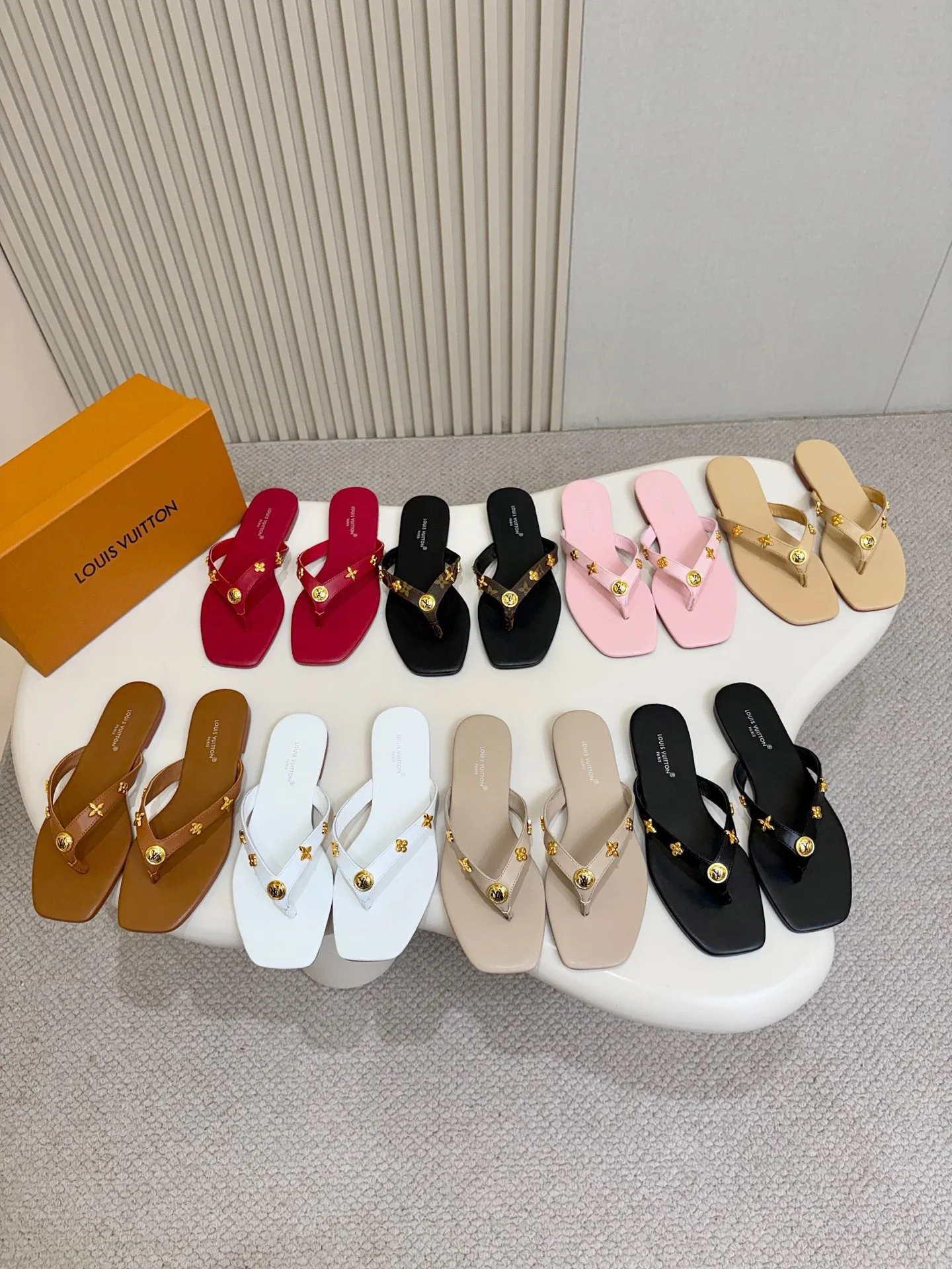 Louis Vuitton Slippers
