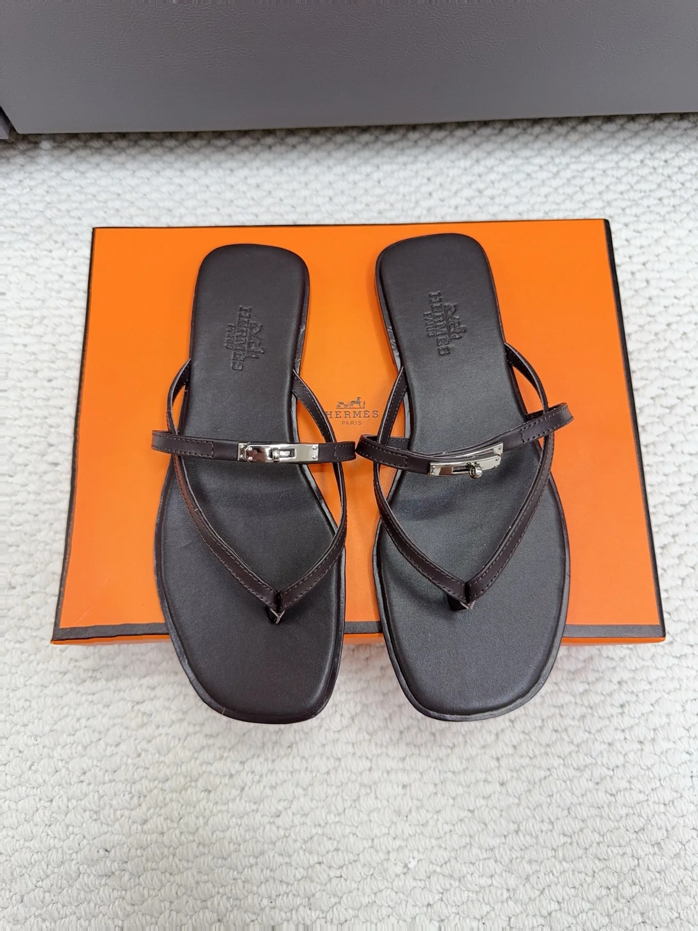 Hermès Slippers