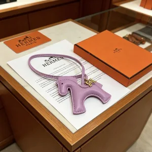 Hermès Slippers
